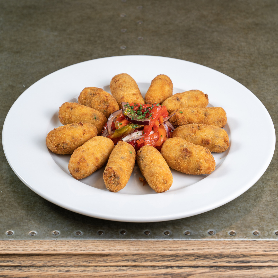 No serán las croquetas de tu abuela, pero te aseguramos que las de Restaurante Alameda 💚 están igual de buenas.

Deja que tu paladar se funda con nuestros increíbles sabores 👄

☎️​ +34 952 82 45 70

📍 Av. Ramón y Cajal 3, 29601, Marbella (Málaga)