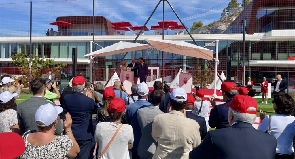 R_Boisaubert's tweet photo. 🔴⚪️ Ce matin a eu lieu l’inauguration officielle du Centre de Performance de l’AS Monaco, en présence du Prince Albert II, Jean-Jacques Raphaël, Ekaterina Rybolovleva et Juan Sartori !
#ASMonaco #CentredePerformance https://t.co/FCHHEW2lnq