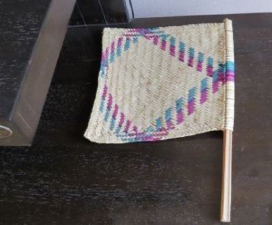 #يحدث_الان منتج للتبريد الشخصي استخدام 22 سنه طالب فيها 7.990 للجادين فقط 😃