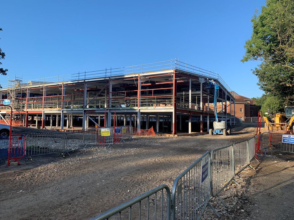 HullHospitals's tweet photo. Work is progressing well on Phase 1 of our new Day Surgery Unit at Castle Hill. Once complete, it will provide 4 new surgical theatres. 
The before and after photos below show progress in the space of just a month! Fit out works will start to internal areas shortly.

@Quadrant_ https://t.co/0mpj9UTwWD
