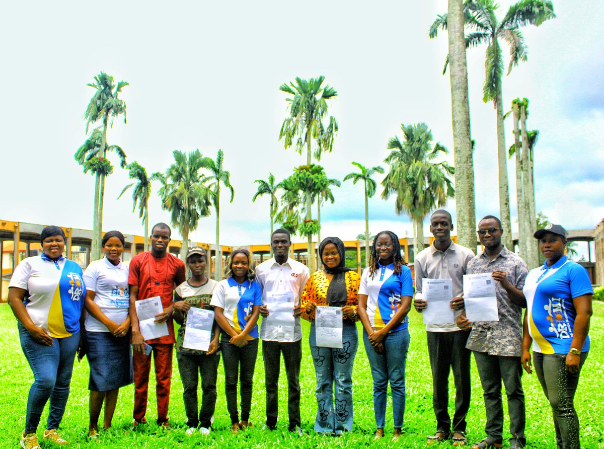 DROMIWorld's tweet photo. For the past two weeks, we've been able to assist again some students who are financially incapable to complete the payment of their tuition fees. This is an educational support programme under the education intervention of HAMDROMI
.
DROMI truly Cares❣️ https://t.co/3nowtF440f