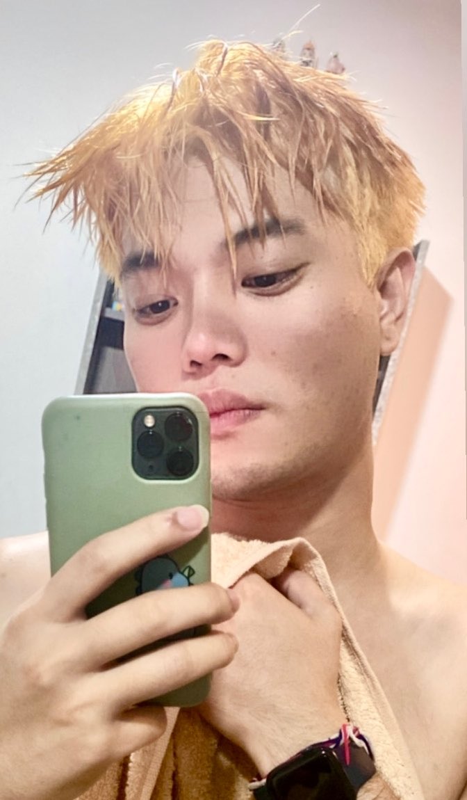 toeiongong's tweet photo. เมื่อก่อนเป็นคนจิ้มลิ้ม แต่เดียวนี้เป็นคน จิ้มลืม จิ้มฟัน จิ้มจุ่ม จิ้มแจ่ว จิ้มสุกี้ 55555 #ขอกอดหน่อยย https://t.co/M1NtbzVA2o