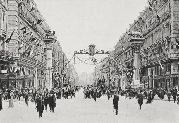 ParisAMDParis's tweet photo. Décoration de l'avenue de l'Opéra en l'honneur de la visite du roi d'Italie Vittorio-Emanuele lll et de la reine Elena
1903  Paris https://t.co/hwdL1CgnHb