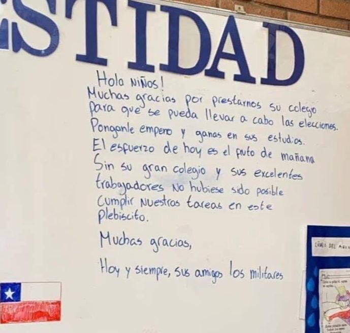 colomba_5's tweet photo. Cuando te retiras de una Escuela, que fue un lugar de votación..!!🇨🇱🇨🇱🇨🇱🇨🇱🇨🇱🇨🇱🇨🇱🇨🇱🇨🇱🇨🇱❤️ https://t.co/Fz5C7vlhEK
