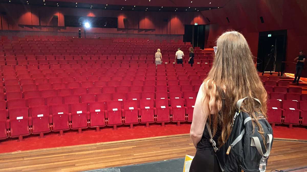 presentingonstage tweet media