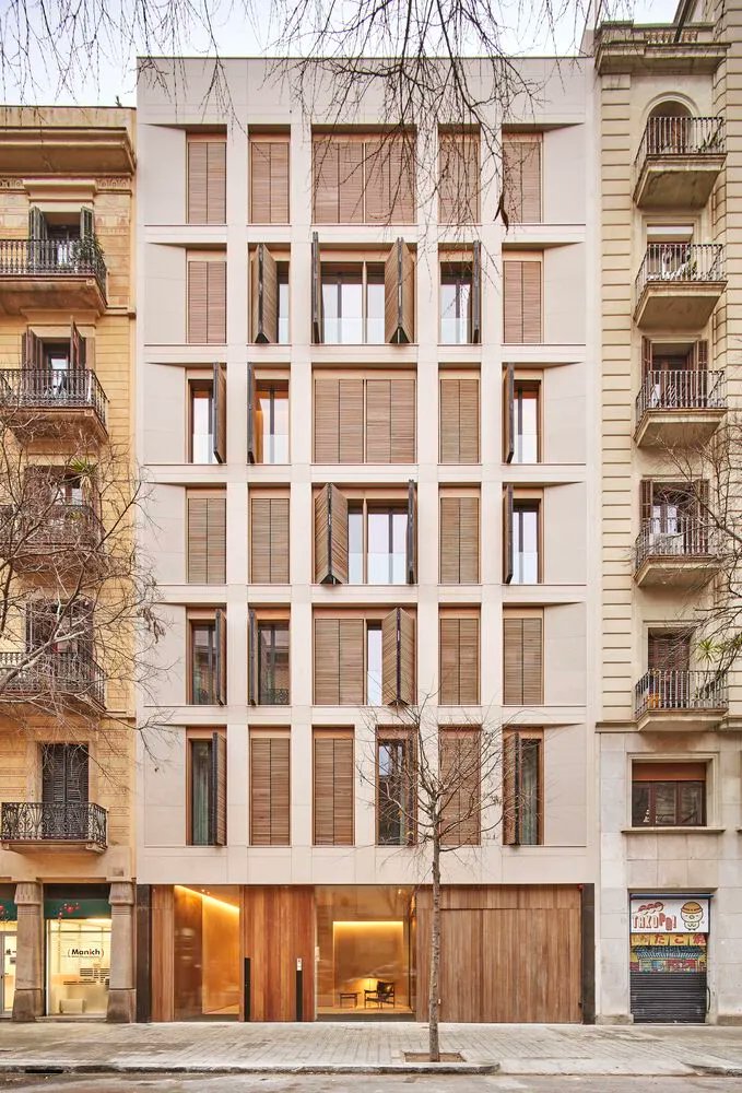 retokommerling's tweet photo. #Proyectos _
Edificio de viviendas en Ausias March diseñado por GCA Architects .
Fotografías :José Hevia a través de @parq 
#Arquitectura #Architecture https://t.co/2qjzLWSSm6