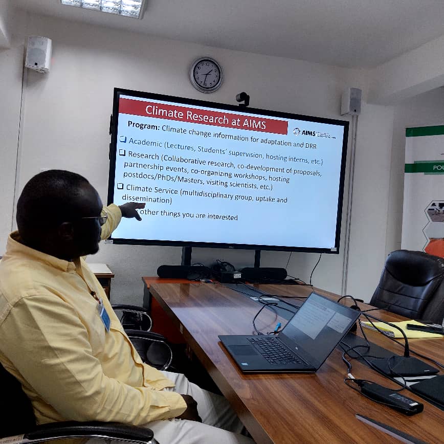 BambaClimate's tweet photo. As #climatechange rocks, #DDR and #Adaptation are key for a #resilientdevelopment in Africa. Thanks to @alioumdia and his team @Mactarfall96 @GalineYanon for the great working session at @undptogo
@DjannaKoubo @AIMS_Rwanda @AIMS_Next https://t.co/D7AIfvxcLZ