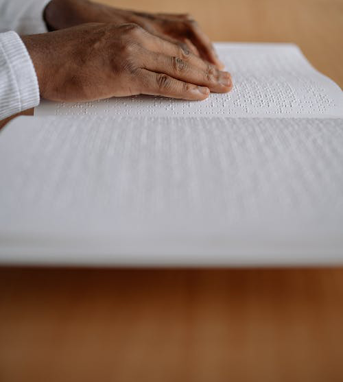 ShawTrusta11y's tweet photo. A fascinating read in Alan's latest blog, where he takes a look back over the history of communication methods for the visually impaired and the advancements we've seen in the modern day.

Read Alan's new blog: https://t.co/CVWD6IYmMs

#Accessibility#A11y #VisuallyImpaired #Blind https://t.co/nDJDhaFAO9