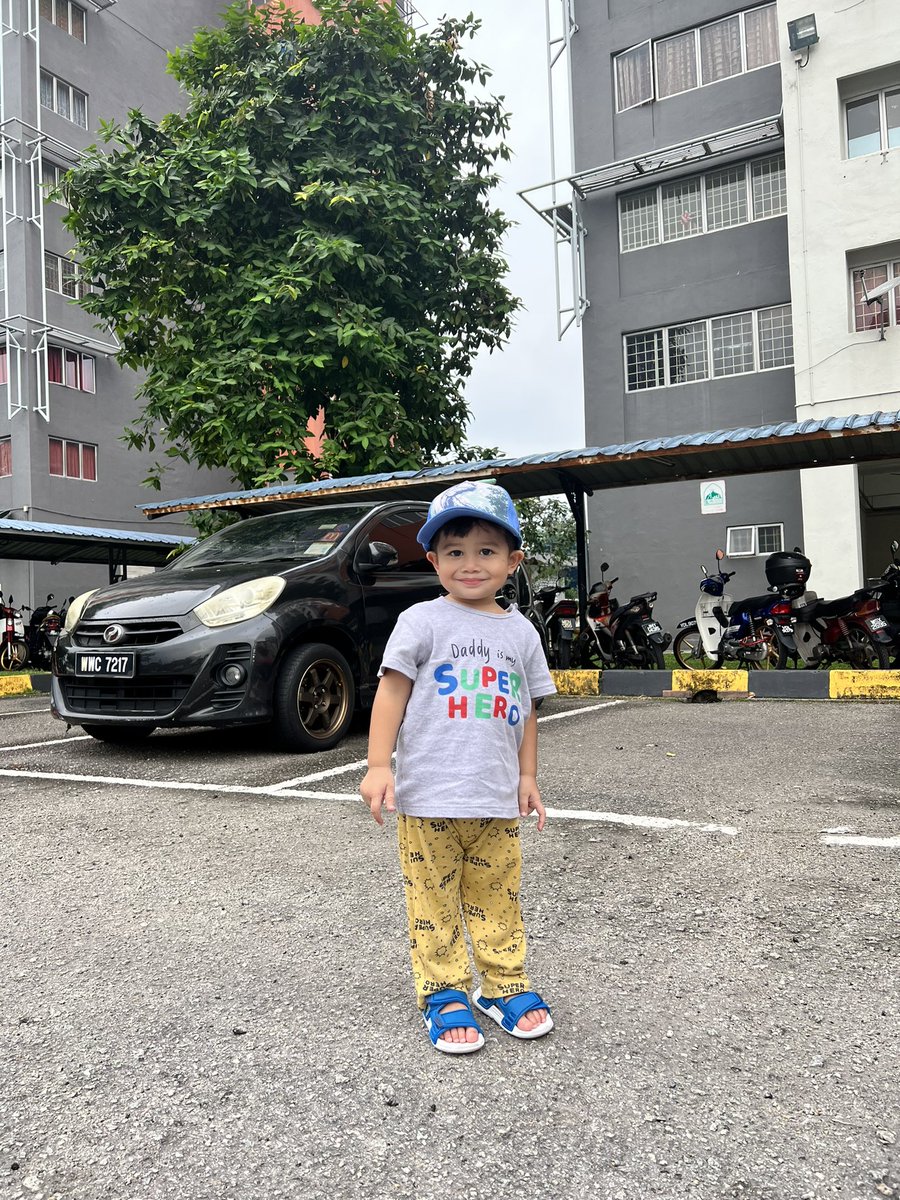 EyraHazali21's tweet photo. Anak sulung mama 😍🤍 https://t.co/NKMH3PaFyk