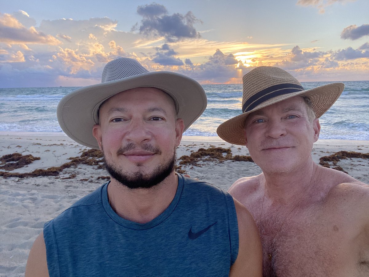 SamChampion's tweet photo. #wakeupFace is when ur body is moving.. but ur mind and face arenโt yet ๐. #HappyLaborDay #bringcoffee https://t.co/vDhU8gSDrv