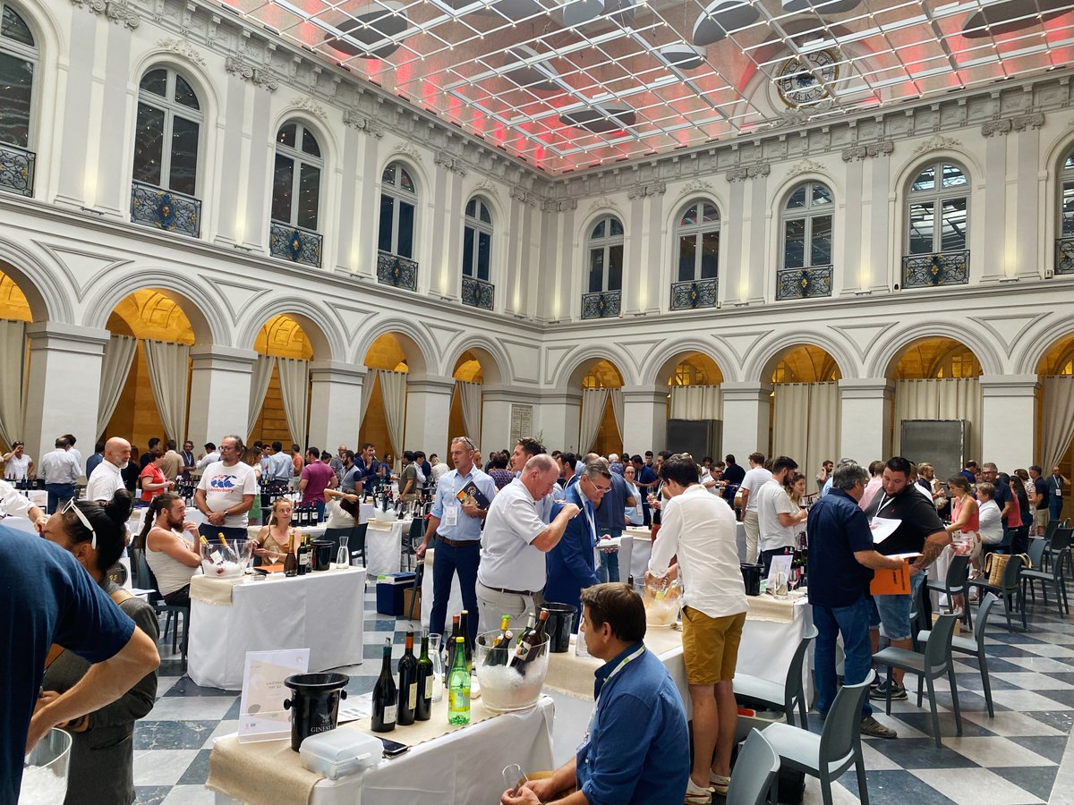 VigneronsBio_NA's tweet photo. BtoBio Bordeaux 🤩

Aujourd’hui, plus de 75 vignerons sont présents au Palais de la Bourse afin de faire découvrir leurs vins Bio aux professionnels acheteurs et à la presse 🍷

Pour cette édition 2022, plus de 400 professionnels sont attendus ! 🤗 https://t.co/khsoBmOj77