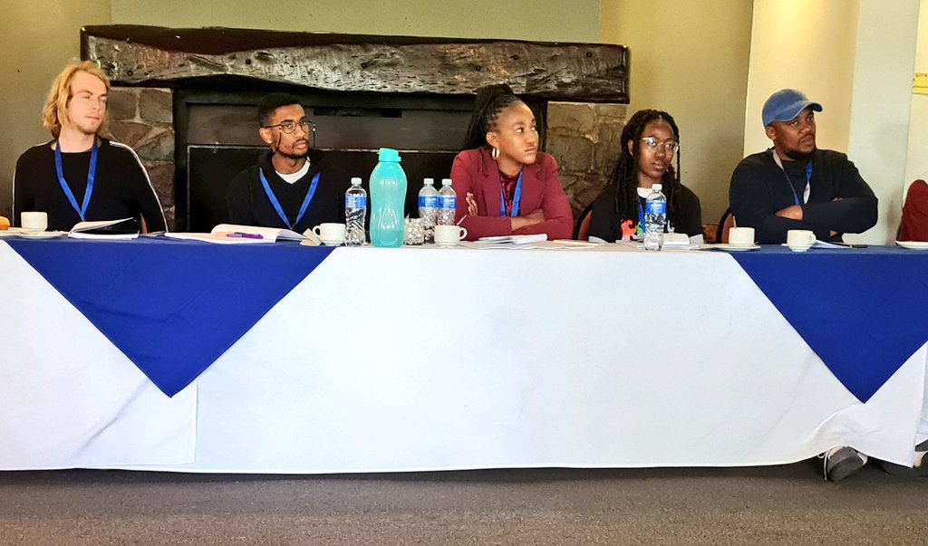 FES_SouthAfrica's tweet photo. Ideas respond to social contexts!
Socialist perspectives in South Africa today revolve around renewal,new ideas, and fresh analysis.
The #FHAS22 engaging on #socialdemocracy and the Socialist tradition as a response. https://t.co/MW0DT320UA