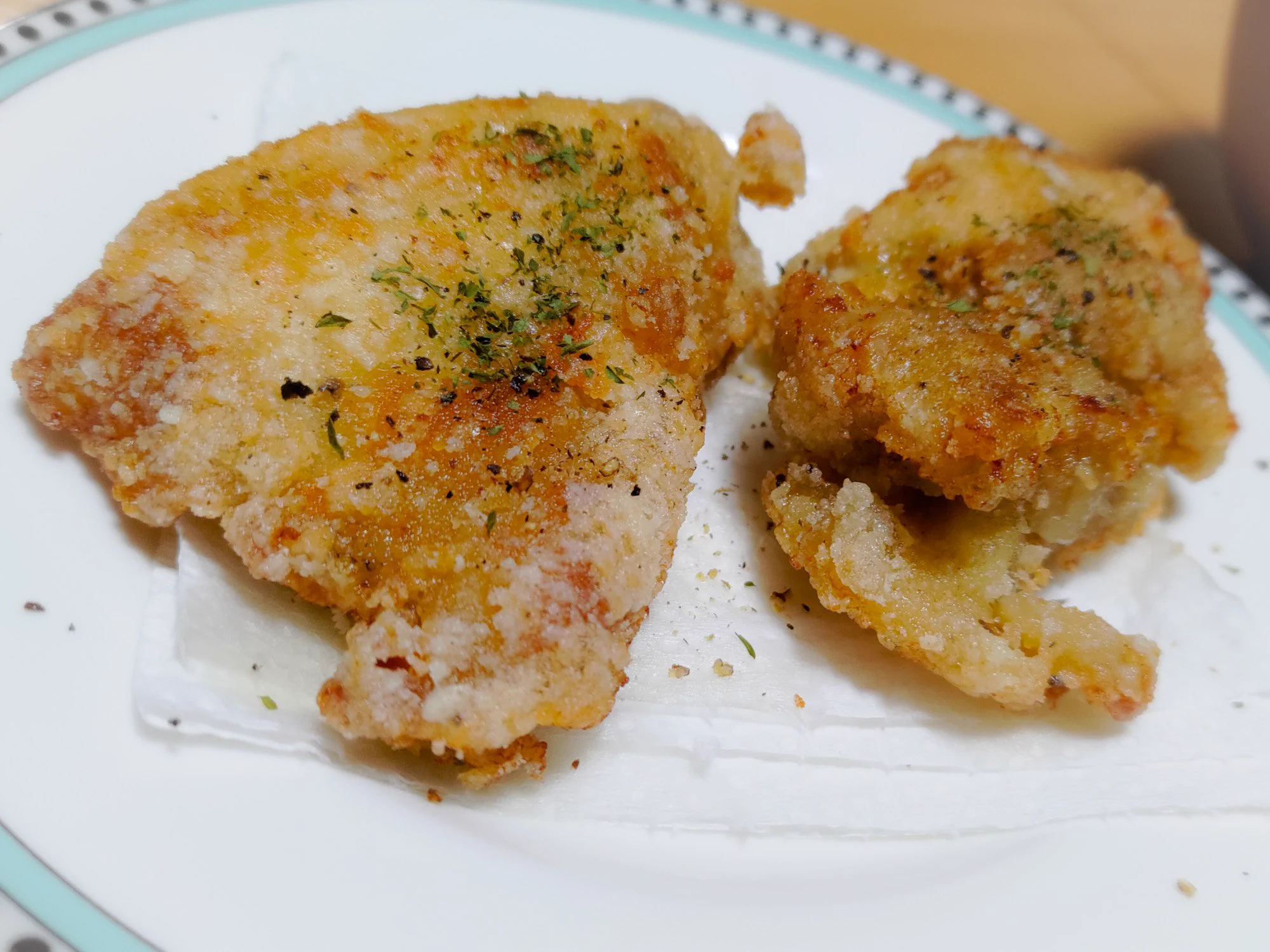 ハマごはんで見た旨塩チキン作った。
レモンの代わりにシークワーサーで漬け込んでみた😎
柔らかくて美味しく仕上がりました。  