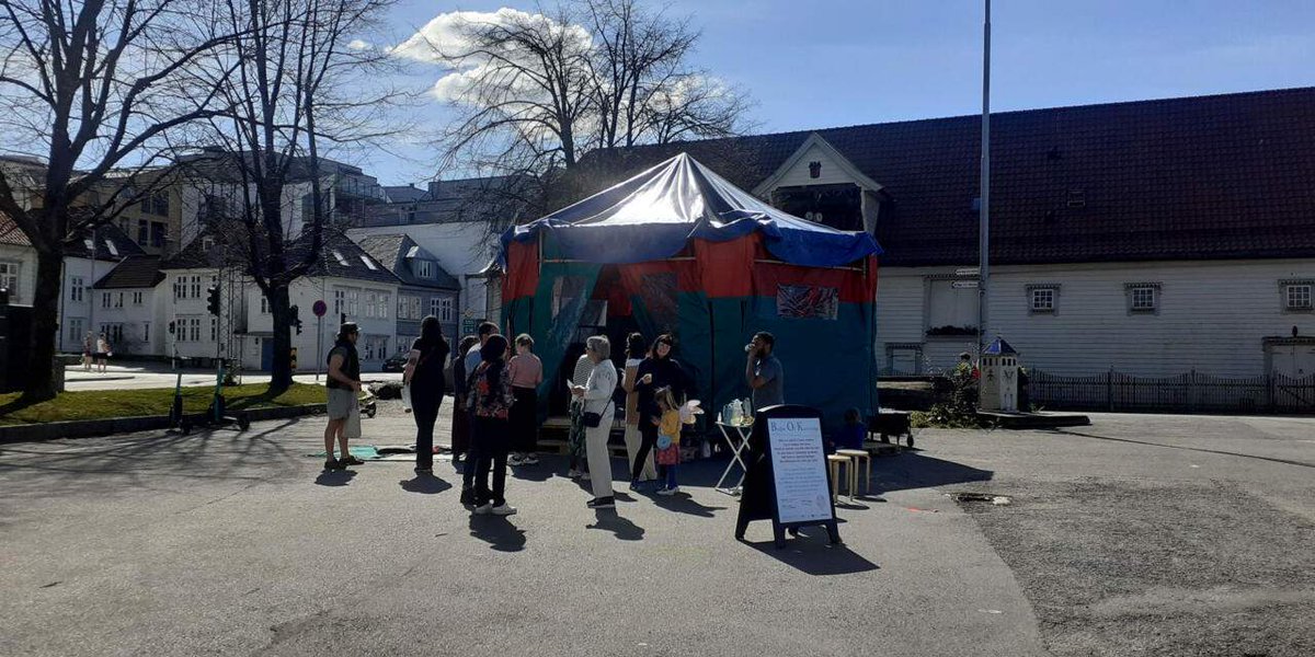 CtC_eu's tweet photo. From April to June @teatergarasjen organised Bodies of Knowledge - "a semi-nomadic classroom that facilitates alternative and non-dominant forms of learning".😊
An article by Borisav Matić in @TheTheatreTimes 👉
https://t.co/Zgicn9t39C
#CreativeEurope #ctc_cti #CreatetoImpact https://t.co/8A99gvxcXj