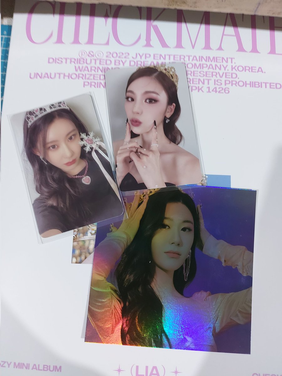 chaerlia3's tweet photo. Hii @Kirisam43550206 thank you so much for bringing home checkmate Lia's version album. Love the pulls though. Lastly thanks for the smooth transaction as always. πππ #kirisamfeedbacks https://t.co/Zk7Hxhzr9f