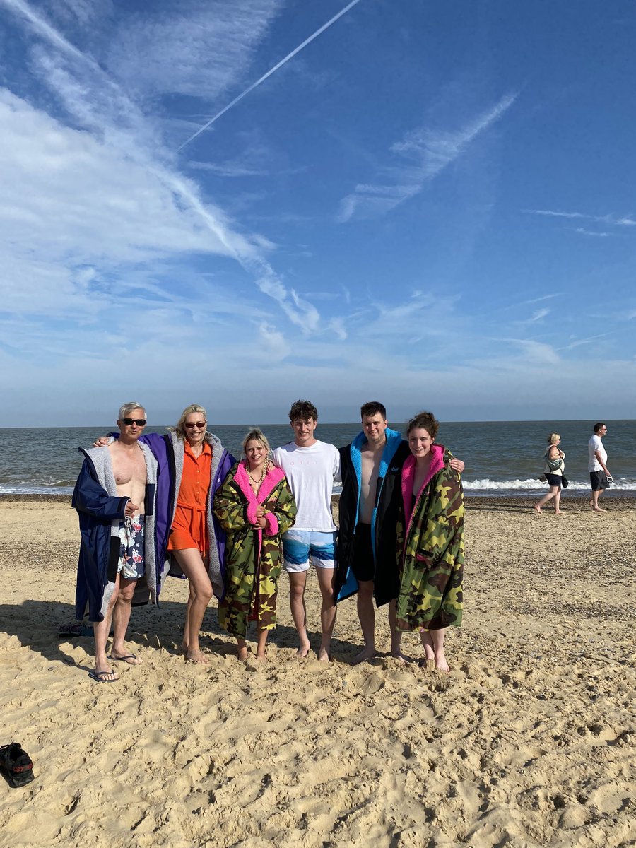 Yesterday afternoon, second swim of the day, a boisterous one with the youth #SeaSwimming #WildSwimming #BirthdaySwim