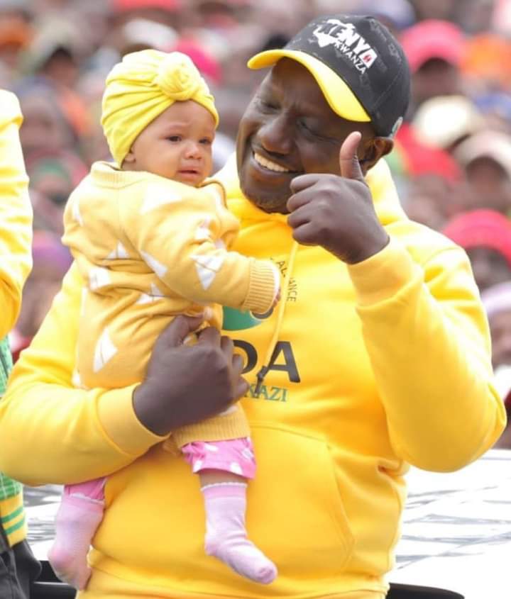 TiokoJames's tweet photo. Baby Victory has been handed over to her Legitimate Father.

Congratulations President Elect William Samoei Ruto
#WilliamSamoeiRuto
#SupremeCourtruling
#MarthaKoome https://t.co/h5F2uvlUBQ