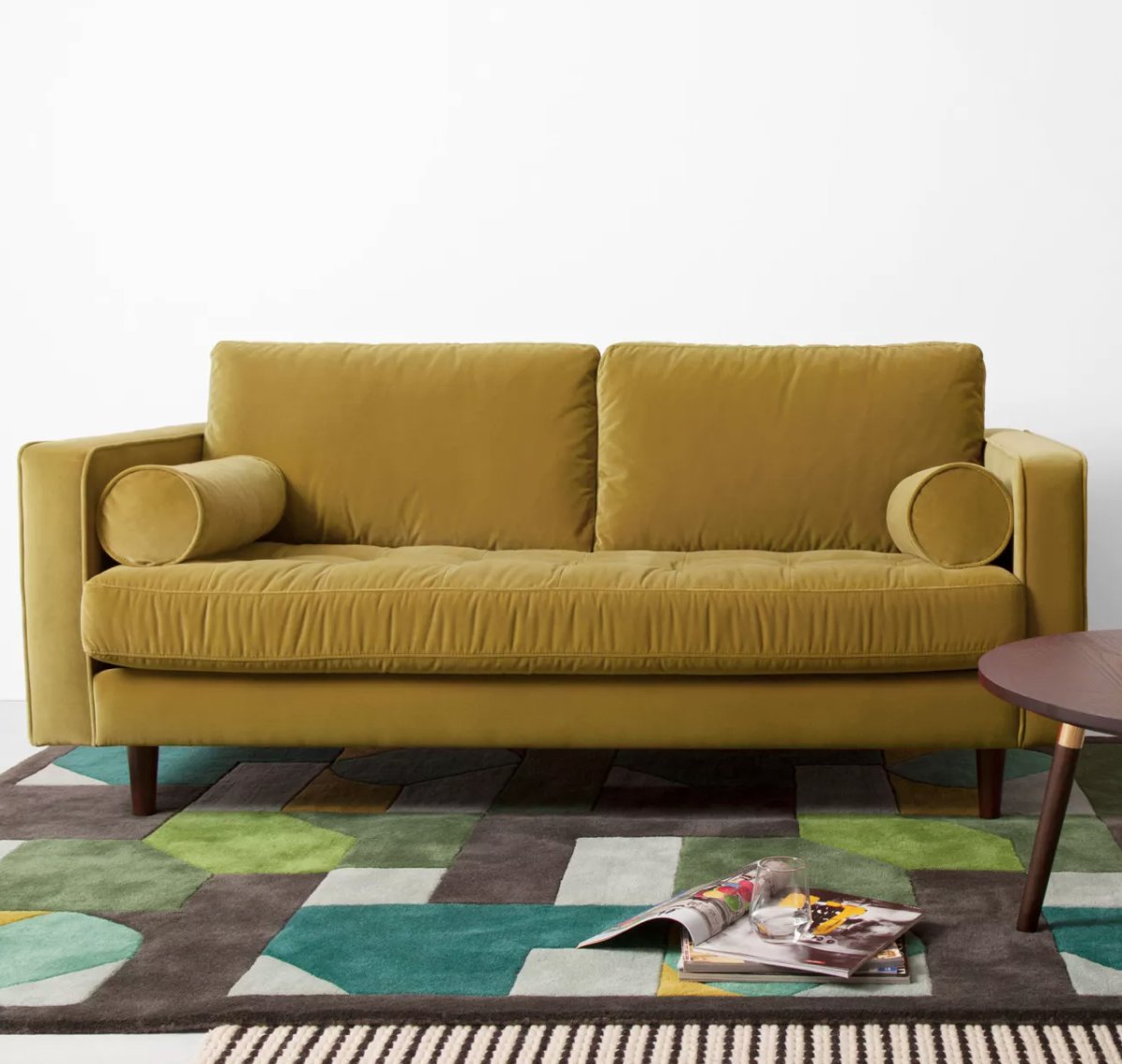 The gold sofa trend - "This sofa colour will be everywhere in 2023" - <a href="/idealhome/">Ideal Home</a>

👉 idealhome.co.uk/living-room/li… 

#Gold #InteriorDesign #Interiors #Exteriors #Design #Home #Spaces #Decor
