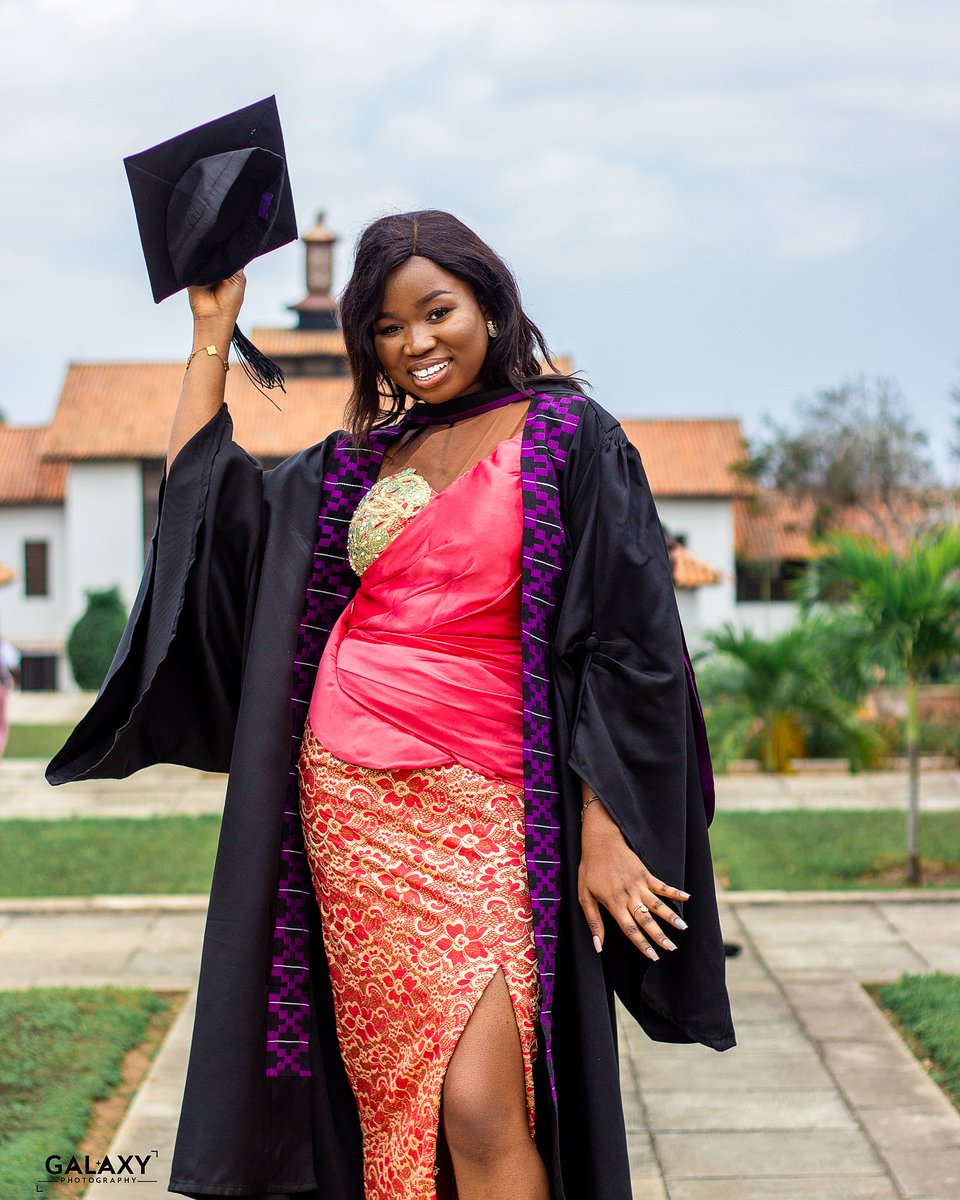abena_safoa_'s tweet photo. A product of God's grace and mercy. Bagged my Second Degree. Bachelor of Laws done, on to greater heights 🎓 #Graduate2.0 #22UGSOLGraduates https://t.co/6zPJGhfvKd