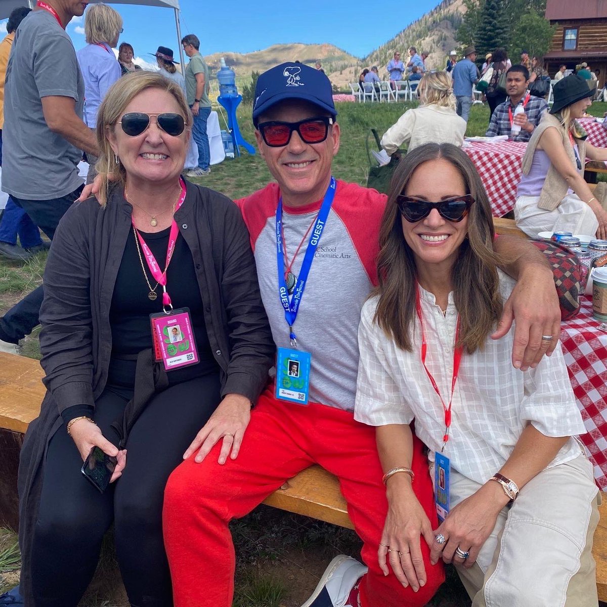 RobertDowneyJr's tweet image. Wow!!!
What a glorious weekend in Telluride at #TFF
Thanx to Julie Huntsinger for the experience and warm welcoming of our documentary “Sr.”
Being with our peers, celebrating film without pretense was as refreshing as the very mountain air…

(photos by: Getty Images)