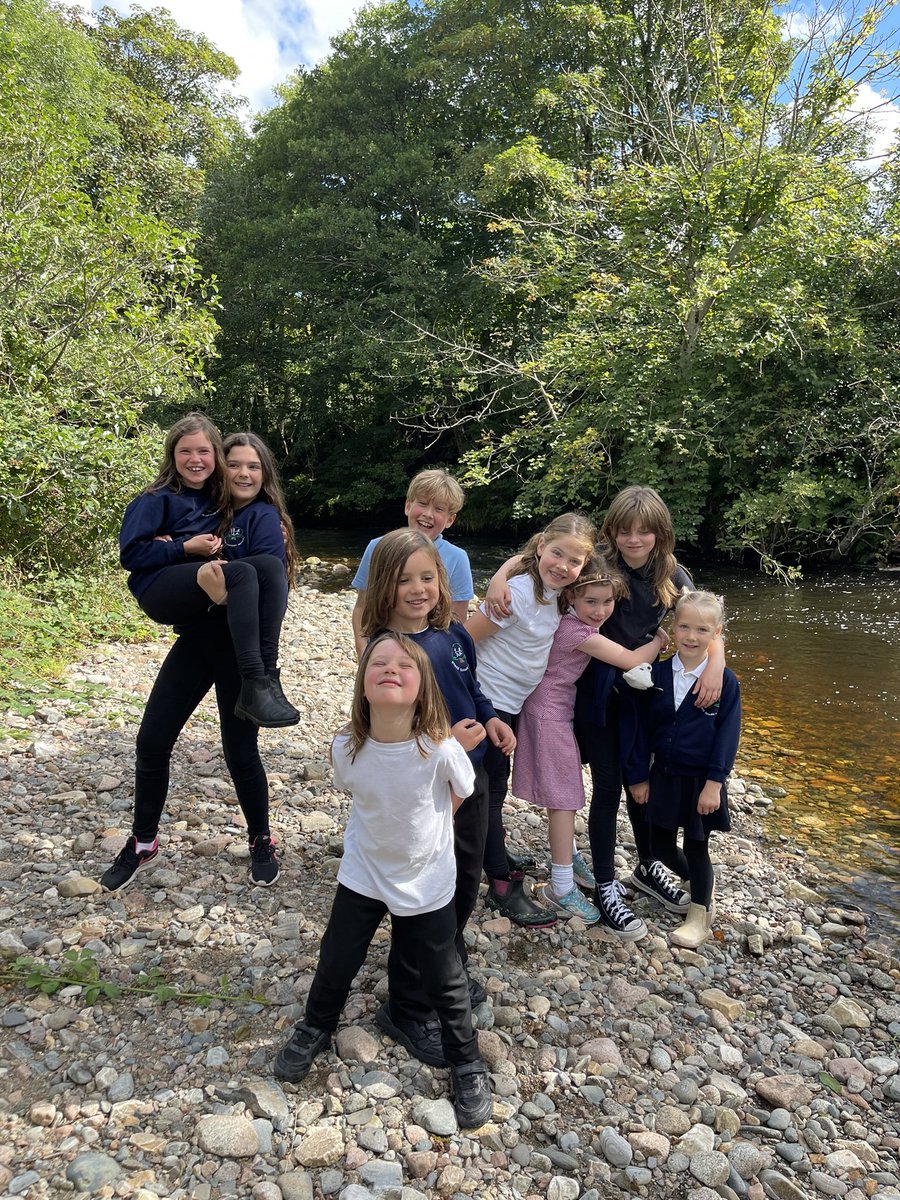 Mr_WStephen's tweet photo. Outside today exploring new routes for our Daily Mile #TeamDuror #outdoors #thisishighland #dailymile #multicomposite https://t.co/9WKzKd7mxV