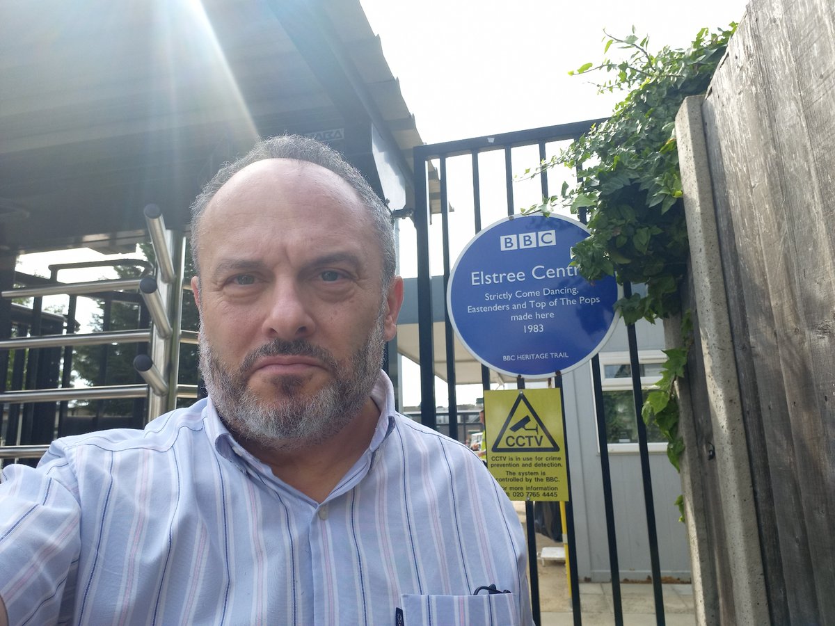 HertsmereBC's tweet image. We&apos;ve met with @BBC officials to discuss the future of #BBCElstree, home to the @bbceastenders 

The BBC announced earlier this year that it is looking to sell the site in Borehamwood and lease back the EastEnders lot. 

Read more ow.ly/yJ8y50KAhJx