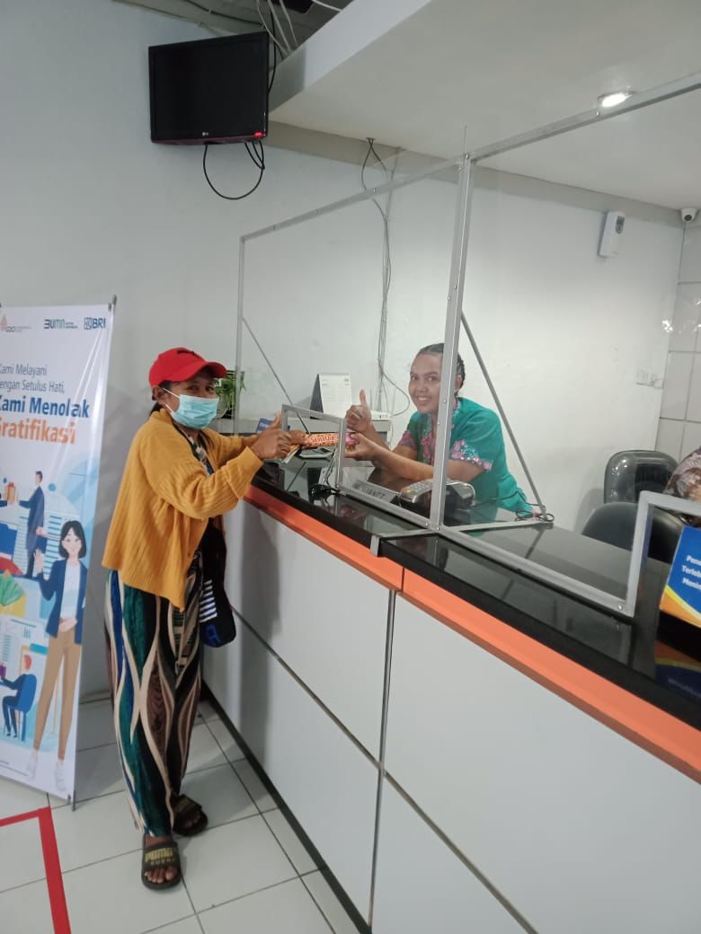 StylesRian's tweet photo. Selamat hari pelanggan nasional🥰
#HPNBRI2022
#HPNBUMN2022
#ROBRIJayapura
#BRIBeKind https://t.co/L2NKygWeoO
