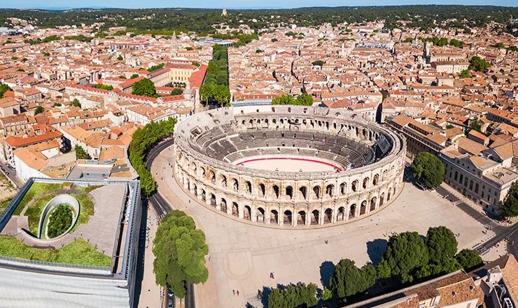 PCStricklandMMA's tweet photo. I know this would never happen. However my dream venue for the UFC is the Roman Amphitheater of Nîmes in France. Bring the gladiator times back. Imagine an octagon in there. https://t.co/q7kRIzzmvz