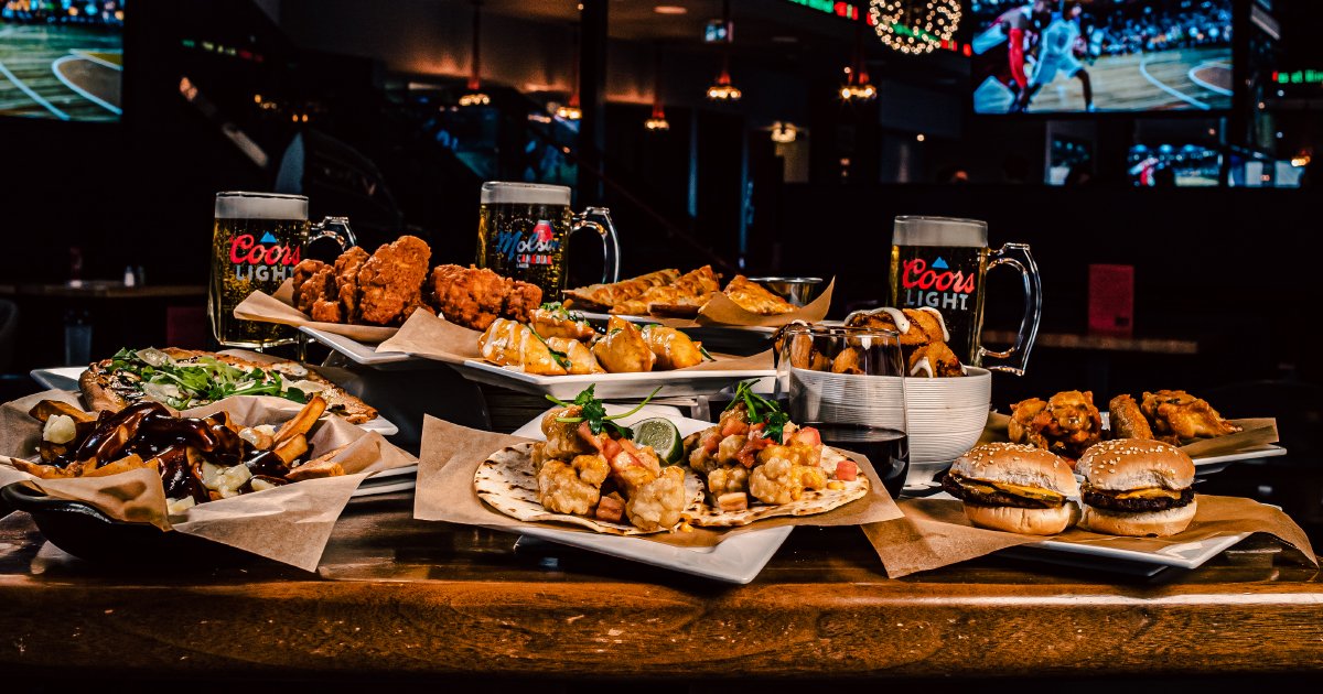 Shoeless Joe's Sports Grill tweet media