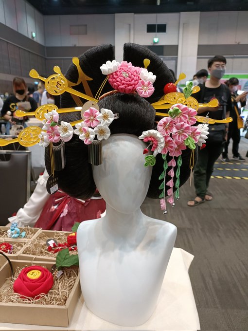 Lamoon_kanzashi's tweet photo. จบลงไปแล้วสำหรับงาน #NIPPONHAKUBANGKOK2022 
สนุกและมีความสุขจนใจฟูมากเลยค่ะ เป็นประสบการณ์ที่ดีมากๆเลยทีเดียว ก่อนอื่นต้องขอขอบคุณทั้งทาง @cre_ART_tor และ Jeducation ที่มอบโอกาศดีๆให้ในครั้งนี้ ขอบคุณที่มองเห็นศิลปินตัวเล็กๆคนนี้(1)
#Cre_ART_tor #Anuntakan #อนันตกาลรีวิว https://t.co/hjgXCj7z85