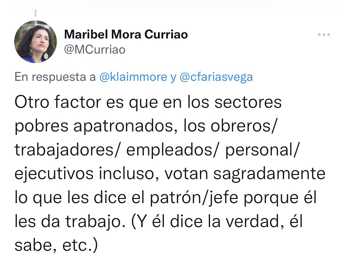 EconomistaFlait's tweet photo. Traducción: 
Los rotos asalariados votan por lo que les dice el patrón. 

Directora de “equidad e inclusión” de la @uchile. Super inclusivos sus comentarios. https://t.co/Pt1tvij7Cx