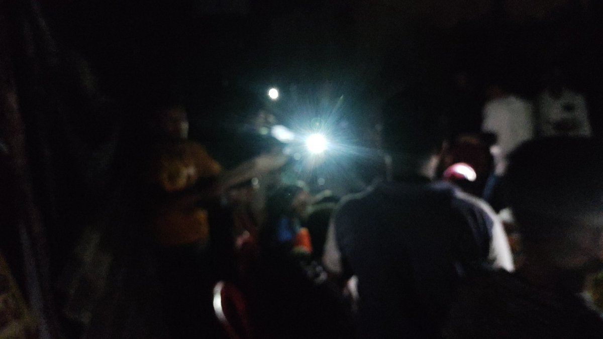 Greylook950330's tweet photo. @CMDMSEDCL ...continue of power day 4 ganesh chaturthi festival getting disturbed due to power cut need immediate action on this @ACF8983506000 https://t.co/dfRjJ0jJ3h