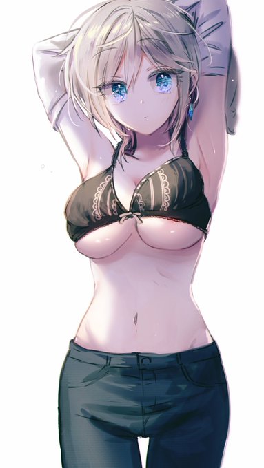 同じテーマで描いたやつビフォー←→アフター7年近くアーニャちゃん描いてるからなそろそろ堂に入ってきてっかな#画力ビフォーアフター 