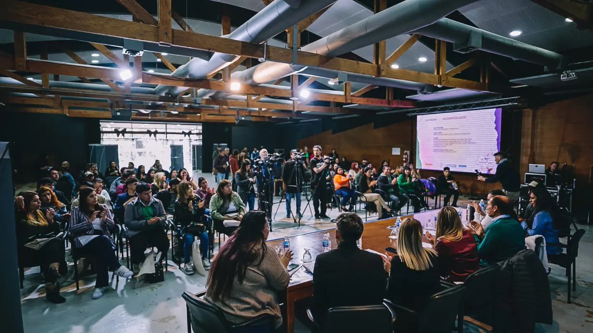 nataliagaray_'s tweet photo. #Hoy se llevó a cabo el lanzamiento del #MesDeLasJuventudes! 🎉  Se celebra por quinto año consecutivo y este año bajo el lema “Hacia una reglamentación colaborativa de la ley de juventudes” https://t.co/985qmnMJ6b
