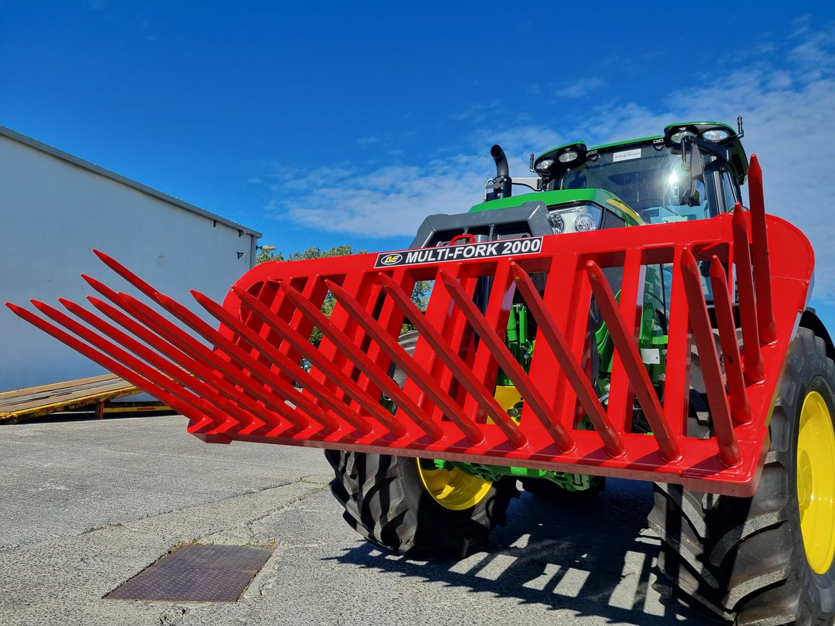 TFMLTD's tweet photo. Templetuohy Farm Machinery now supply Lve stone forks. Lve is an Irish company based in Donegal. They supply front and rear mounted equipment.
The fork pictured is their Multi-Fork 2000.

Contact your local Sales Specialist for more information.
#johndeere #farmmachinery https://t.co/eJPFNsmBum