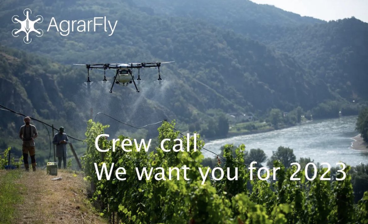 Aero41O's tweet photo. Our colleagues at AgrarFly (Austria) are recruiting for the 2023 season! More information via cln@agrarfly.com. #agrarflygmbh #dronepilot #cropprotection #austria https://t.co/qeRte5e6JJ