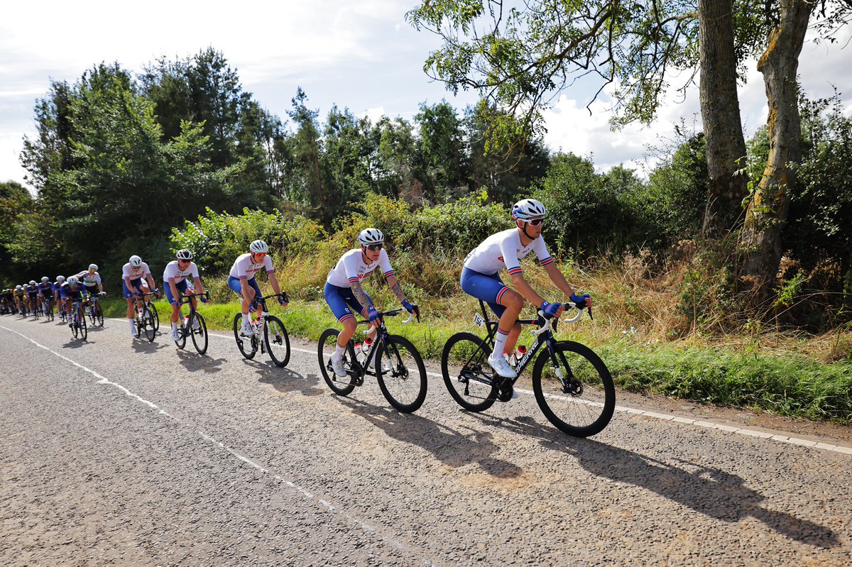 2 stages down. Lead out man for @jakey_stewart today. We came very close to the win but just pipped at the line 🤏🏽
6 more stages to go 👊🏽

#raynerfoundation @DaveRaynerFund