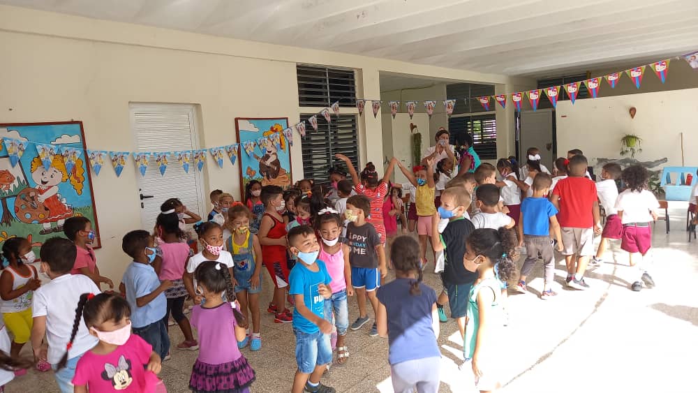 Día especial en todas nuestras instituciones educativas: " Reinicio del curso escolar".
Felices nuestros niños.