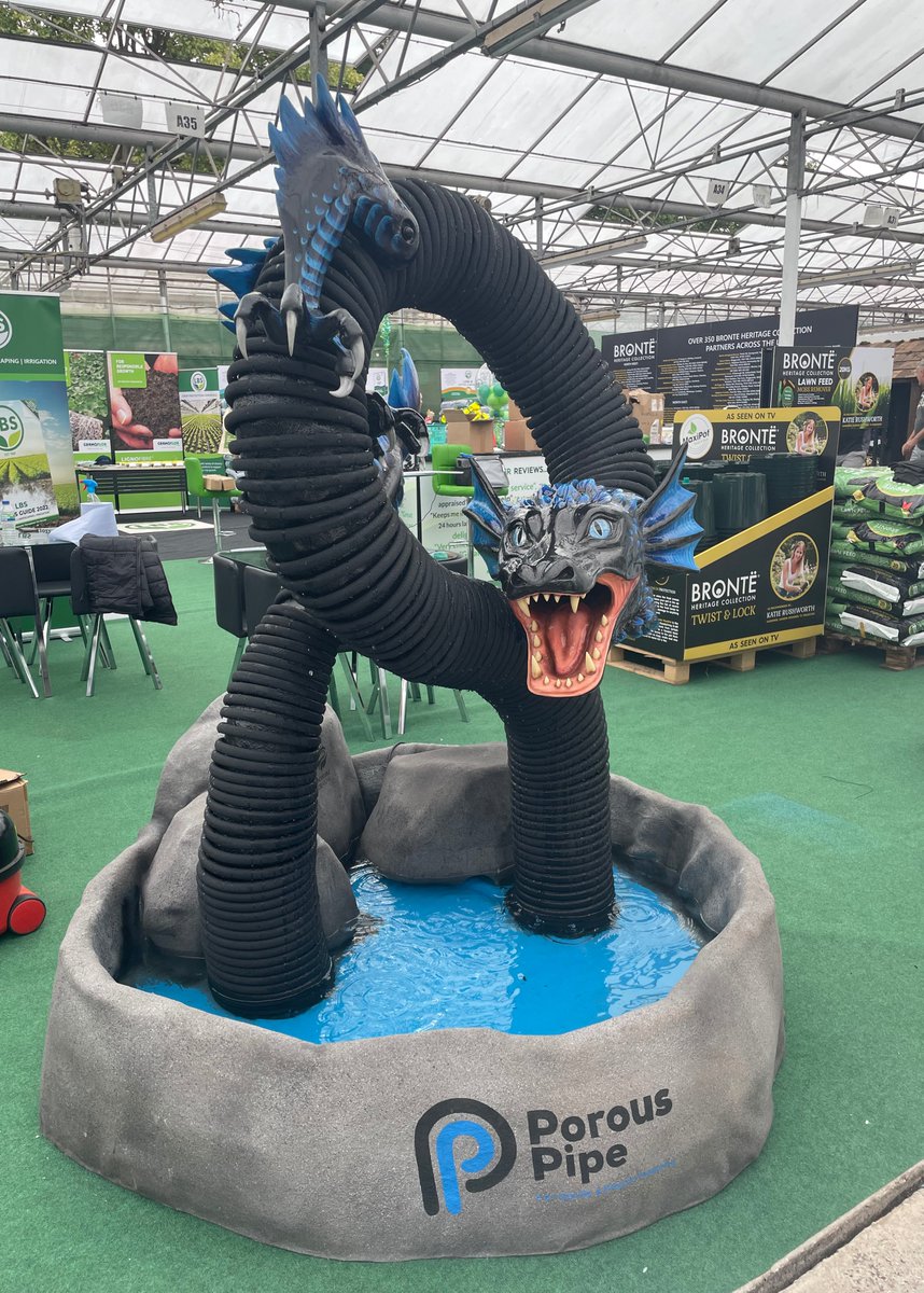 lbshorticulture's tweet photo. It's competition time! Take a selfie with our amazing Porous Pipe Dragon on our stand @FOTS50. Post it to your social media & tag us in with #porouspipe, for your chance to win a Porous Pipe bundle worth over £500 & £150 to spend at LBS. You can find us at stands A27-42 & A7-13. https://t.co/ZmhjySW0EH