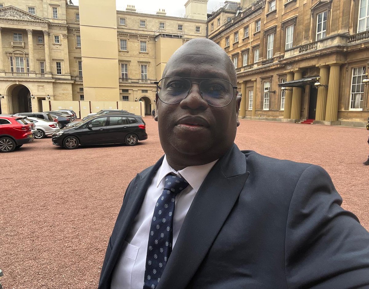 pakwaboah's tweet photo. …a great pleasure and honour to be invited by Their Royal Highnesses The Prince of Wales and The Duchess of Cornwall to Buckingham Palace to discuss all things Diaspora and the Ghana Discussions Continues
#investinghana #diaspora #investinafrica #accessmedia #amgroup #ukgcc https://t.co/0sSL3OulXo