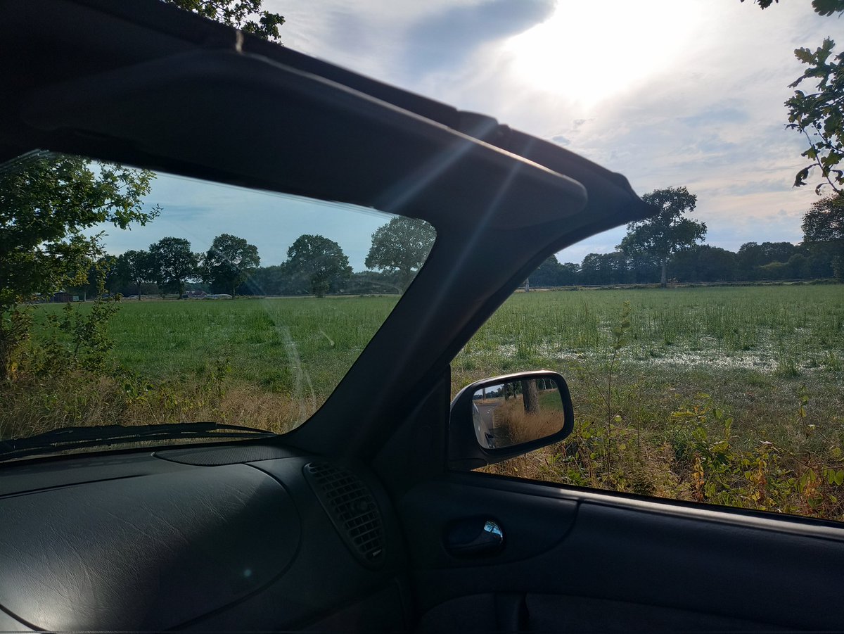 JappieAppie's tweet photo. Even een klein tourtje met de #saab #saabcabrio https://t.co/pZk41ztlb8