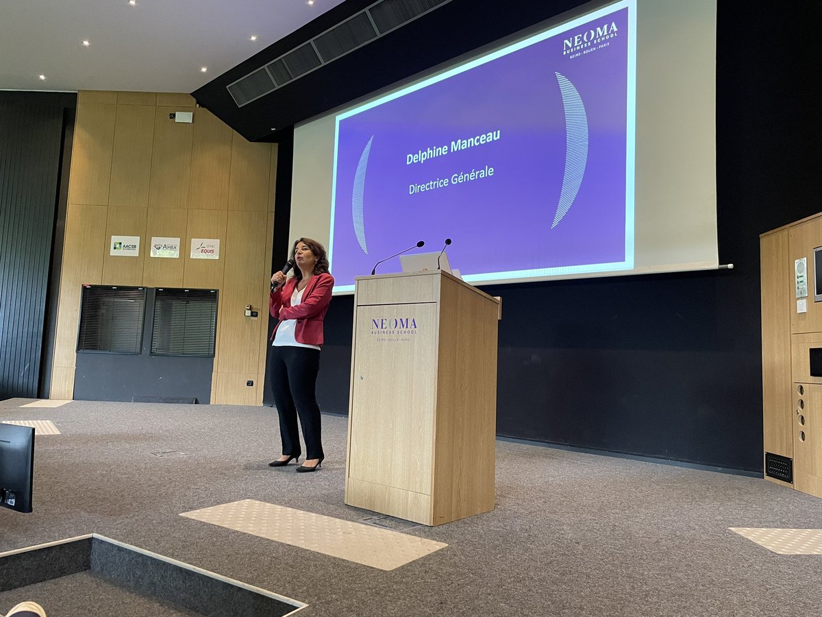 molka_abbes's tweet image. Quel bonheur d’accueillir mes nouveaux étudiants du Global BBA #GBBA @Neoma. 3 Campus, 3 rentrées !  
Rentrée 1/3 Campus de #Rouen: dynamiques, attentifs, motivés et puisqu’ils ont rejoint NEOMA, ils sont surement passionnés🤩💪
#BePassionate_ShapeTheFuture
Welcome in The Family