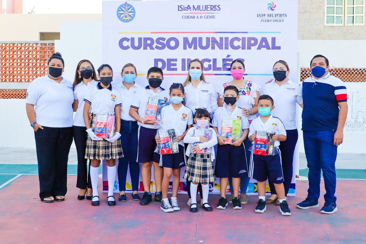 soyateneadeisla's tweet photo. Somos un destino turístico, lugar multicultural y las niñas y los niños deben tener herramientas para su futuro. Iniciamos 𝗰𝗹𝗮𝘀𝗲𝘀 𝗱𝗲 𝗶𝗻𝗴𝗹𝗲́𝘀 𝗴𝗿𝗮𝘁𝘂𝗶𝘁𝗮𝘀 en 𝗲𝘀𝗰𝘂𝗲𝗹𝗮𝘀 𝗽𝘂́𝗯𝗹𝗶𝗰𝗮𝘀 de Isla Mujeres por cuenta del 𝗴𝗼𝗯𝗶𝗲𝗿𝗻𝗼 𝗺𝘂𝗻𝗶𝗰𝗶𝗽𝗮𝗹. https://t.co/FPXnZ2AnMa