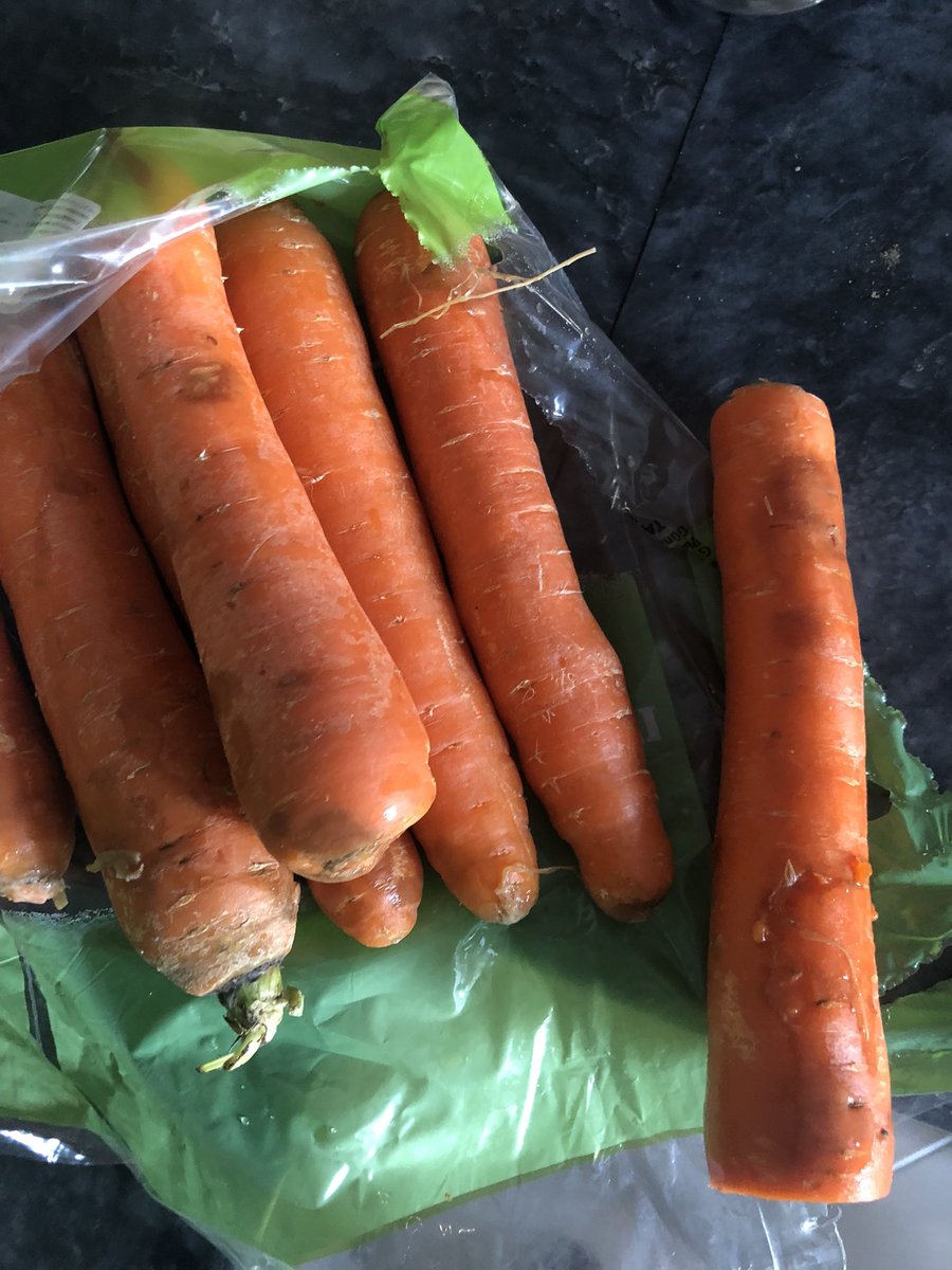 erdenfusun's tweet photo. @MSanalMarket şu havucu paket yapıp göndermek ayrıca sipariş değerlendirmesi yapmama not yazmama rağmen halen dönüş yapmamış olmanız artık 10 yıl öncesinde ki gibi tek değilsiniz seçenekler çok https://t.co/ohF3u3jkve