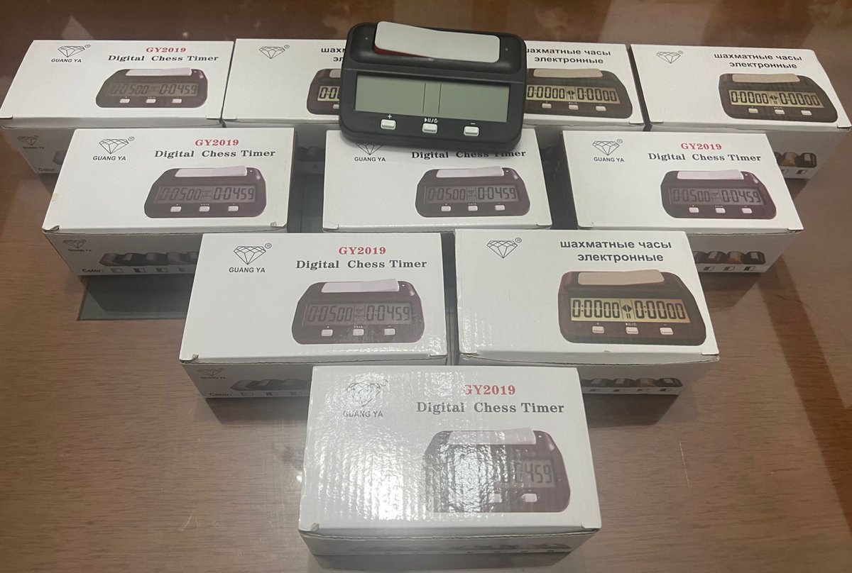Seguimos recuperando patrimonio en el Club Argentino. Hace cinco meses venimos trabajando para recuperar espacios de juego, recursos y socios. Ahora conseguimos nuevos relojes, que forman parte de un programa para modernizar juegos, mesas e iluminación en todos nuestros salones.
