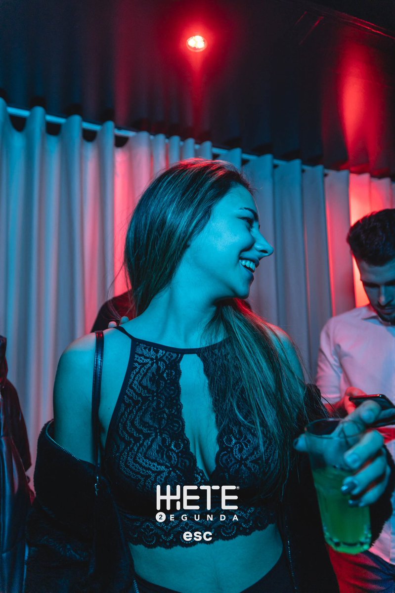Hoje, dia 5 
Eskada Porto, Mete Segunda 
👩🏽: 4€/ 1 bebida
👱🏽‍♂️: 4€

Link para entrar na guest, qr code obrigatório!!
Até já! 😎
guestlist.wikinight.eu/anasofiaaugust…