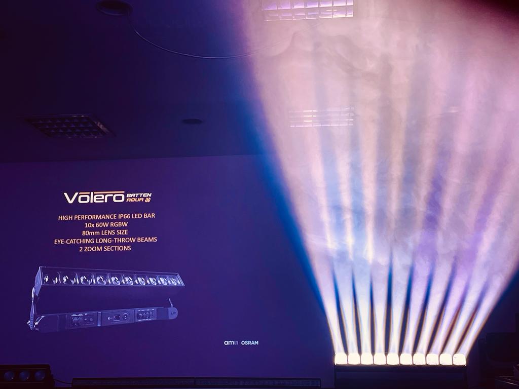 ClayPakyNews's tweet photo. Talking about our newest #products and #technologies during the today's seminars at @plasashow in London!
#Claypaky #TurningVisionsIntoLight #XtylosFamily #VoleroBattenAqua #SinfonyaProfile600 #TamboraFlash #TamboraLinear #CloudIO #Plasa2022 https://t.co/vaeJzMWUl1