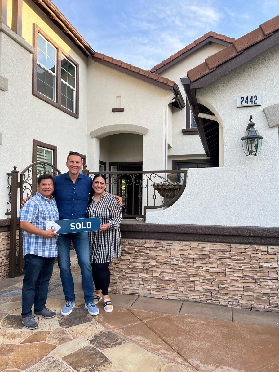 mattluke44's tweet photo. After leaving the OC, my clients are BACK! 👏So happy for them with this purchase-Gorgeous property in the city of Orange with Catalina views🌅
https://t.co/jmE5eNUqMm
#orangebuzz
#majorleagueproperties
#orangecountyrealestate https://t.co/dFlMcU2ZDO