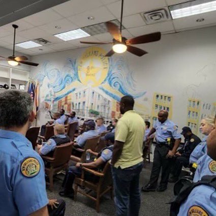 freddiekingiii's tweet photo. Walked the French Quarter with the officers of @NOPDNews 8th District to witness firsthand what they endure daily. To them, &amp; all those within our country’s workforce who show up &amp; give their all each day, we are grateful for your sacrifices today &amp; always. #HappyLaborDay!
#fkiii https://t.co/YnOFddUgmz