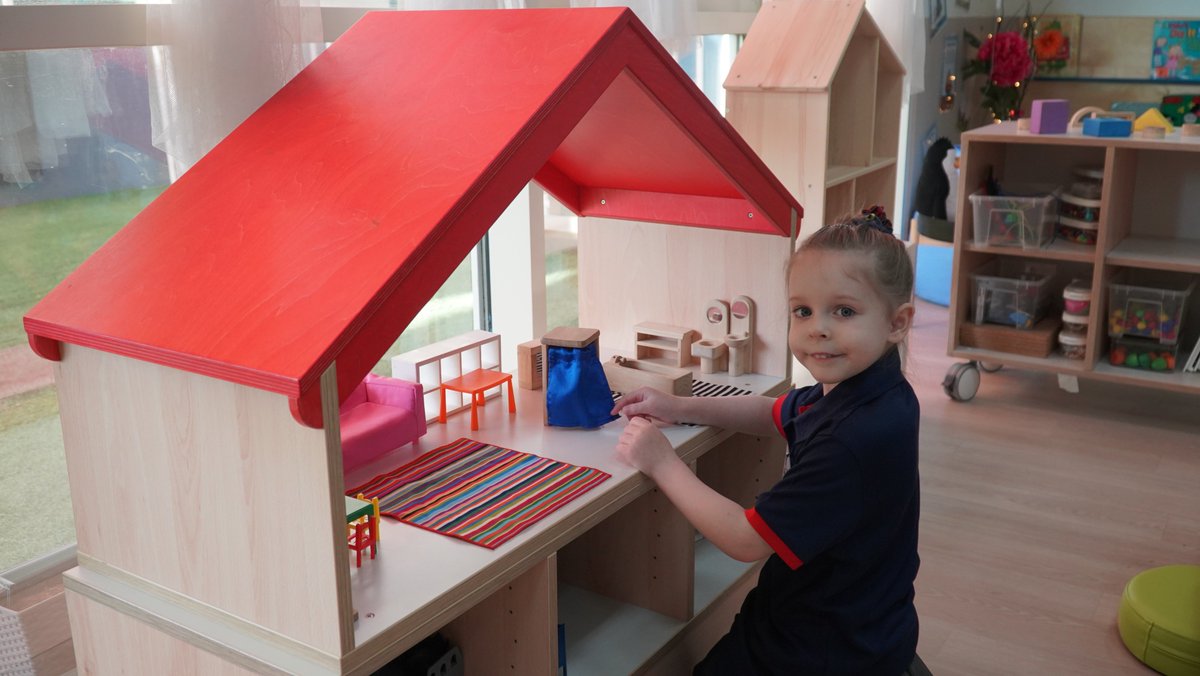 AIS_ELC's tweet photo. It was lovely to see our ELC students settle smoothly into their classrooms and engage in various activities ready to maximize learning through play. #AISBacktoSchool2022 #AISELC https://t.co/z8AgLPmsBW